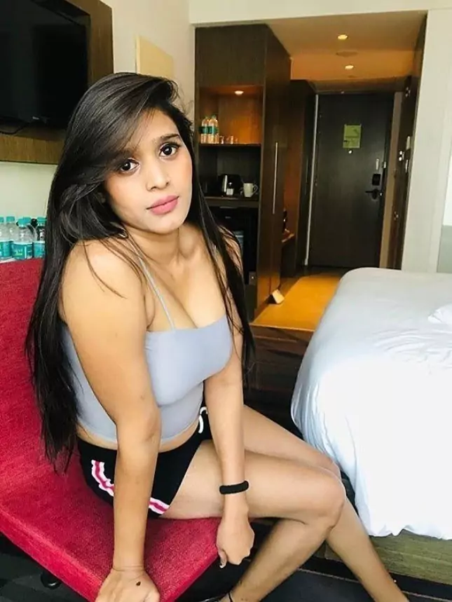 कॉल गर्ल्स सर्विस  दौलताबाद